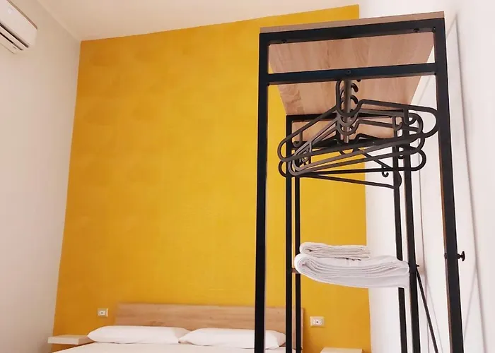 Al Centro Nocleg ze śniadaniem Frattamaggiore